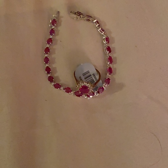 Ruby Bracket - Picture 8 of 9